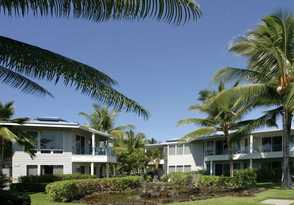 Holua Resort