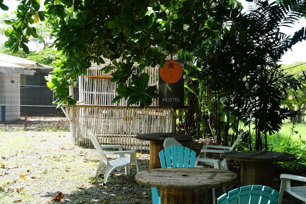 Tropical Camas Surf House