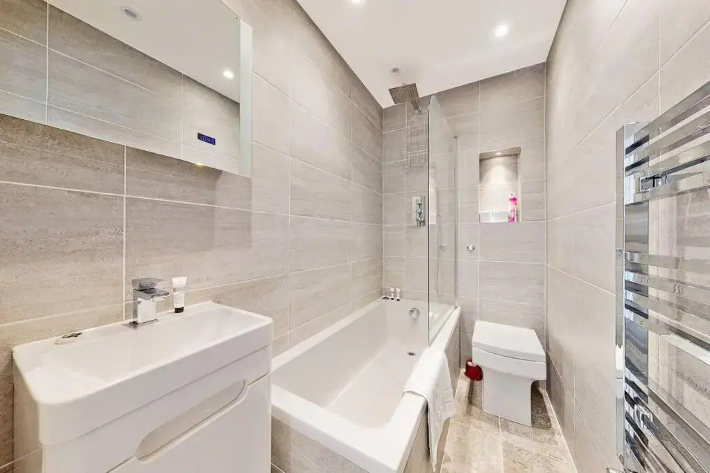 Stylish 2bed2bath flat 4min from tube station