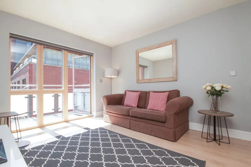 Luxury Asgard Road Apartment