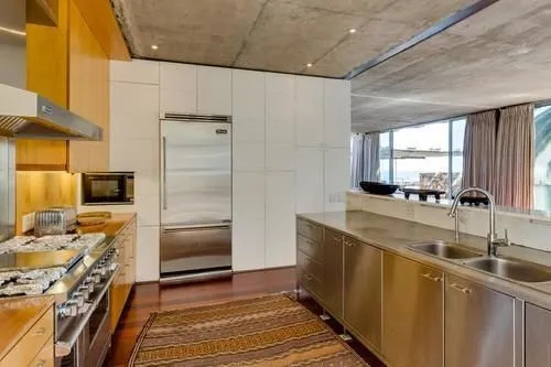 41 Strathmore
