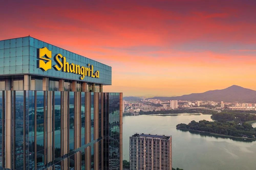 Atour Hotel Nanjing Xinjiekou Deji Plaza