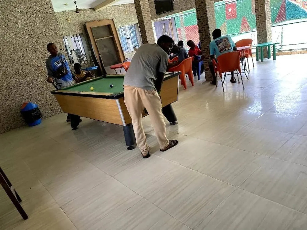 MTA Lounge and Leisures