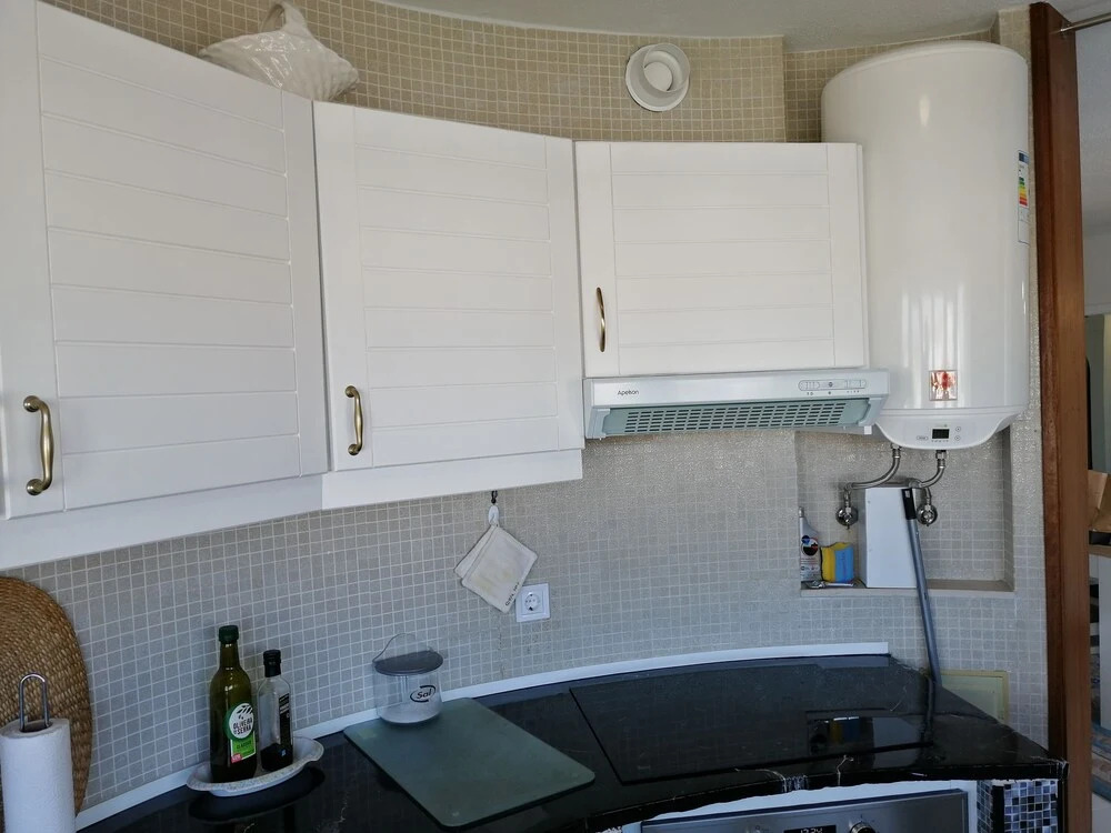 Cozy 1-bed Apartment Near Oura Beach