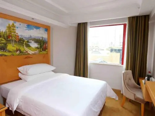 Vienna Hotel Zhongshan West District