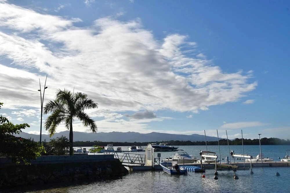 Studio in Baie Mahault, With Wonderful City View, Balcony and Wifi