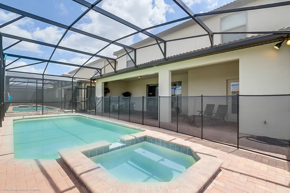 Windsor at Westside - 8817 Macapa Drive