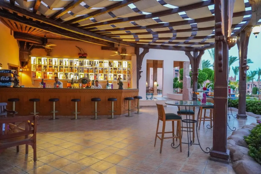 Charmillion Sea Life Resort
