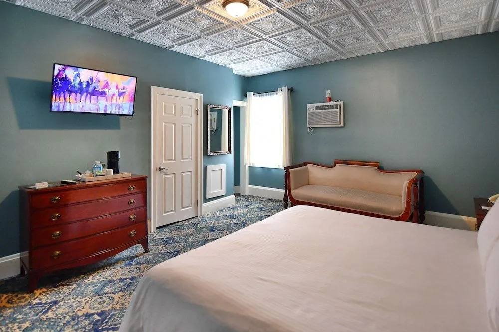 Avon Inn