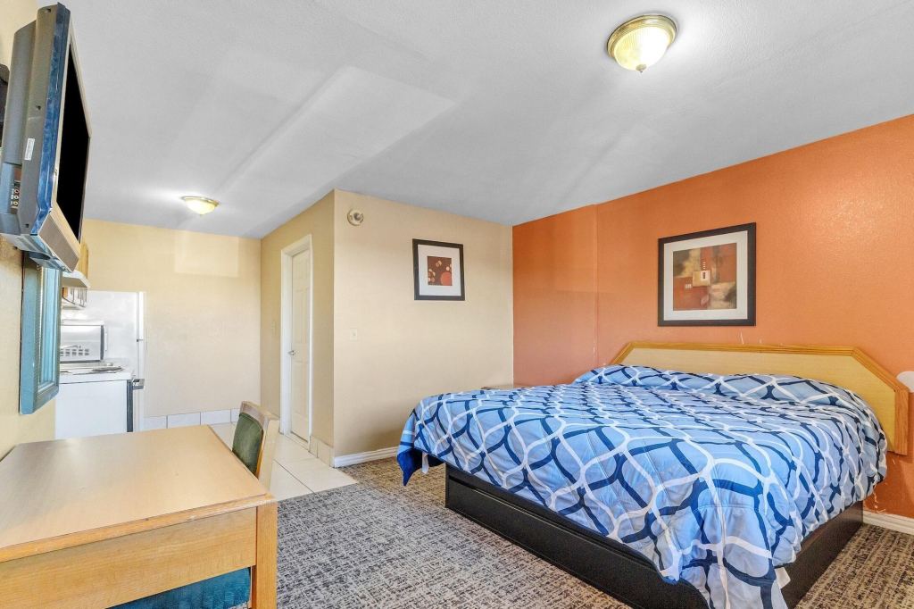 relax motel