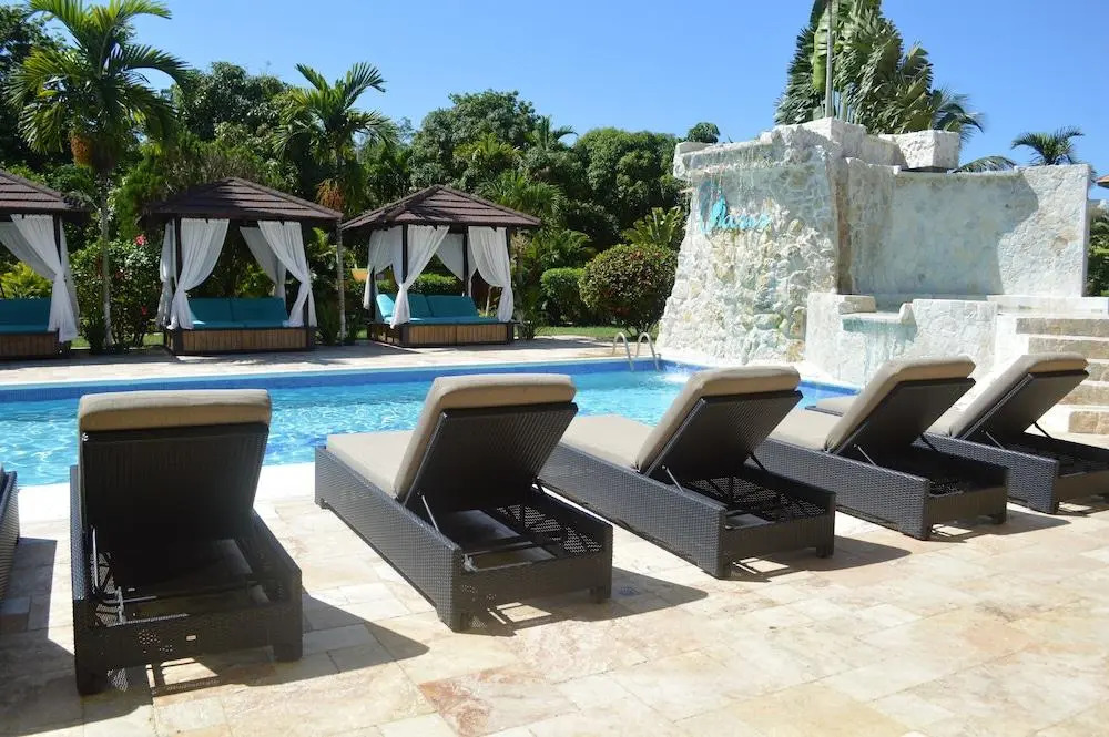 The Oasis Resort - All Inclusive