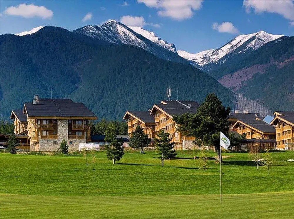Pirina Club Hotel