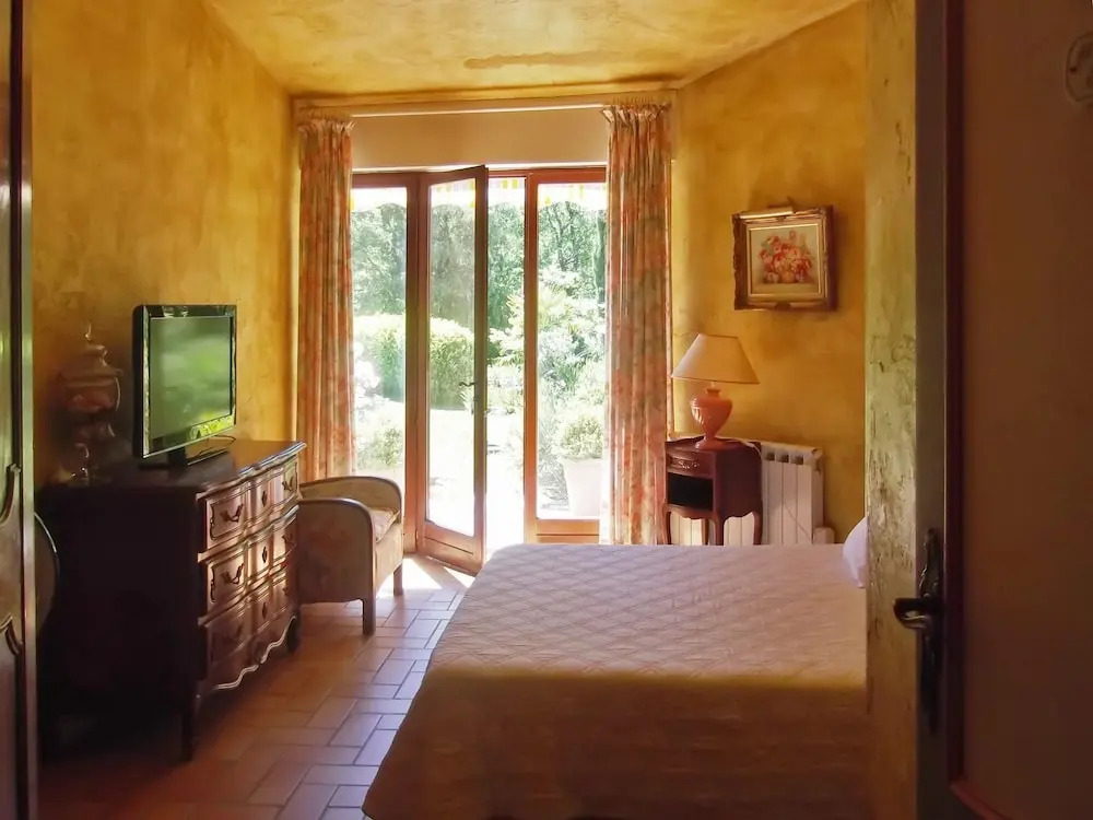 House With one Bedroom in Aubagne, With Pool Access and Enclosed Garde