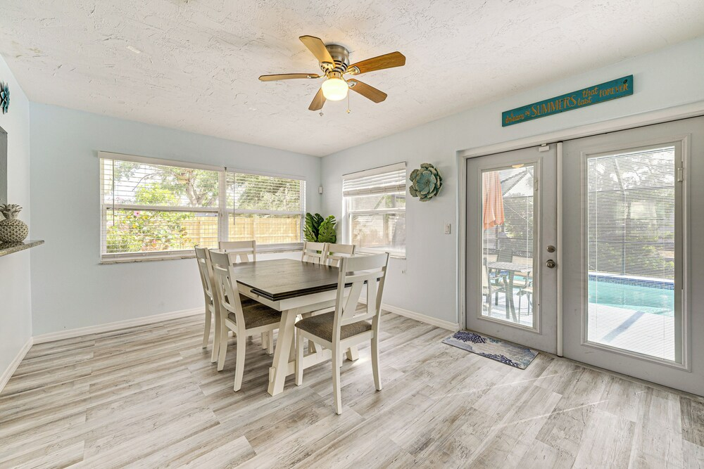 < 2 Mi to Beach & Marina: Bright Ruskin Retreat!
