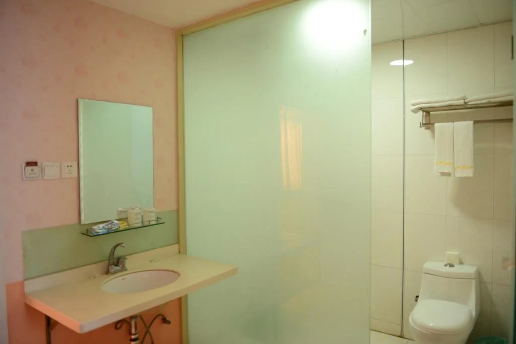 Guanquan Business Hotel