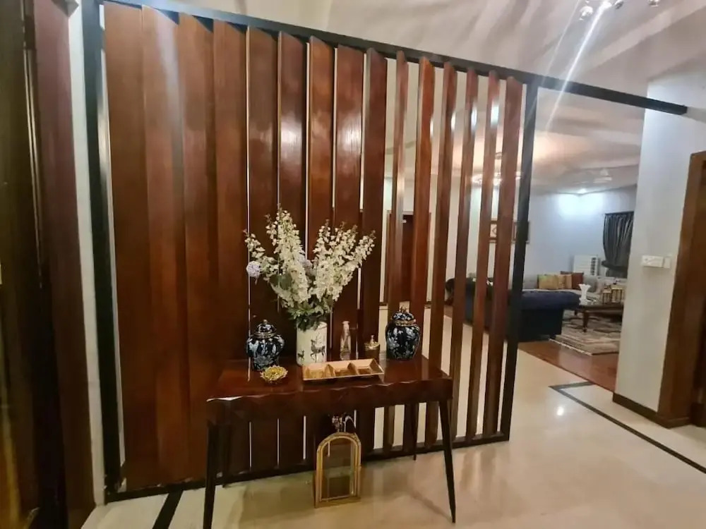 189 The Guest House