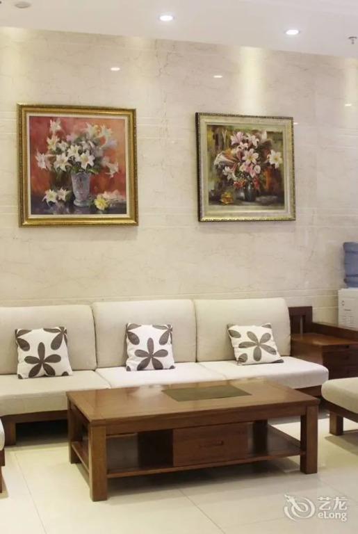 Xinyi Hotel
