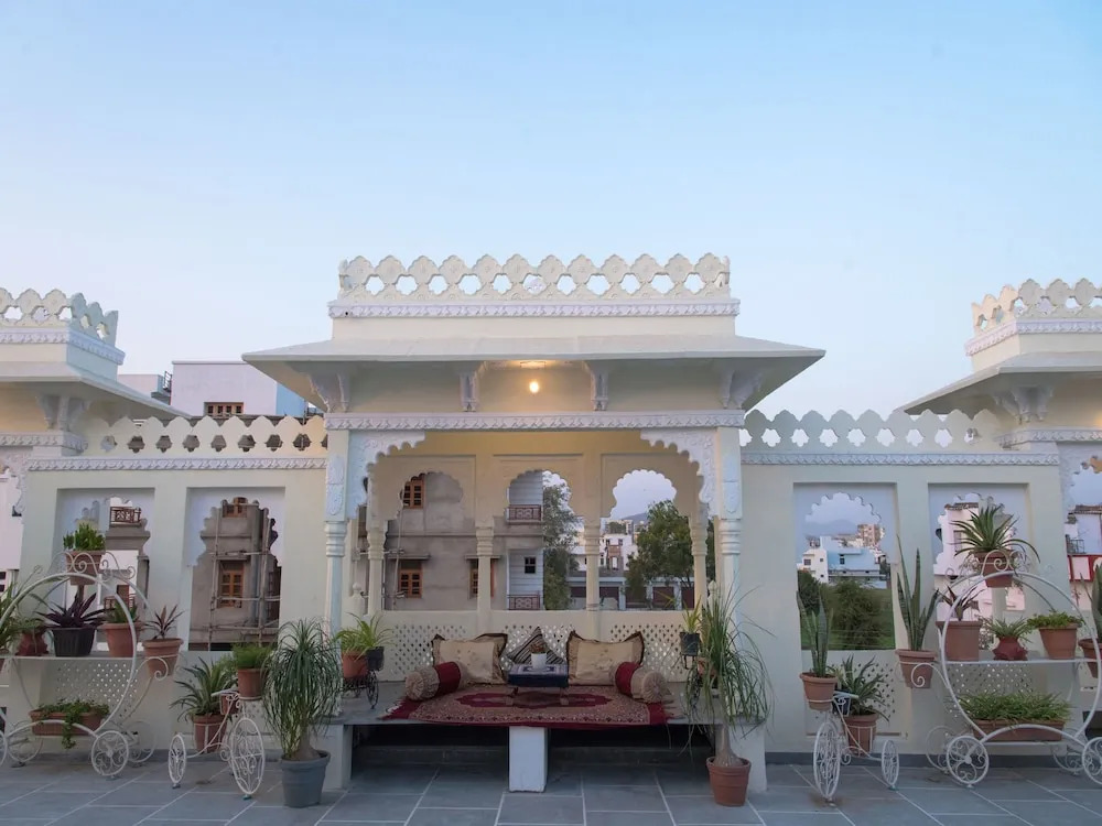 OYO 11936 Home Vintage Haveli Stay Bhopalpura