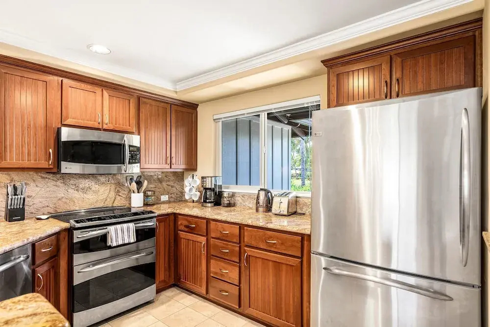 Ocean & Mountain Views - 2BR With Loft, 4 Beds - Relax in Luxury - Vrkcv