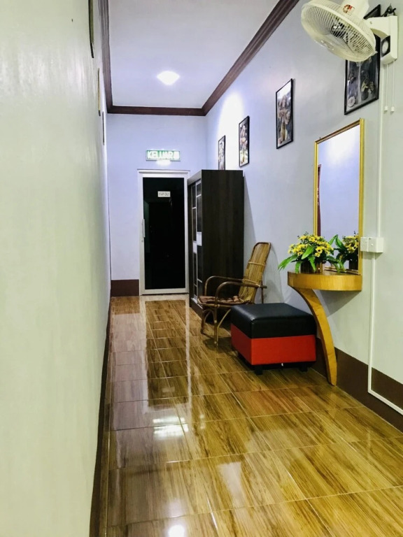 OYO Home 90330 Vvilla Motel