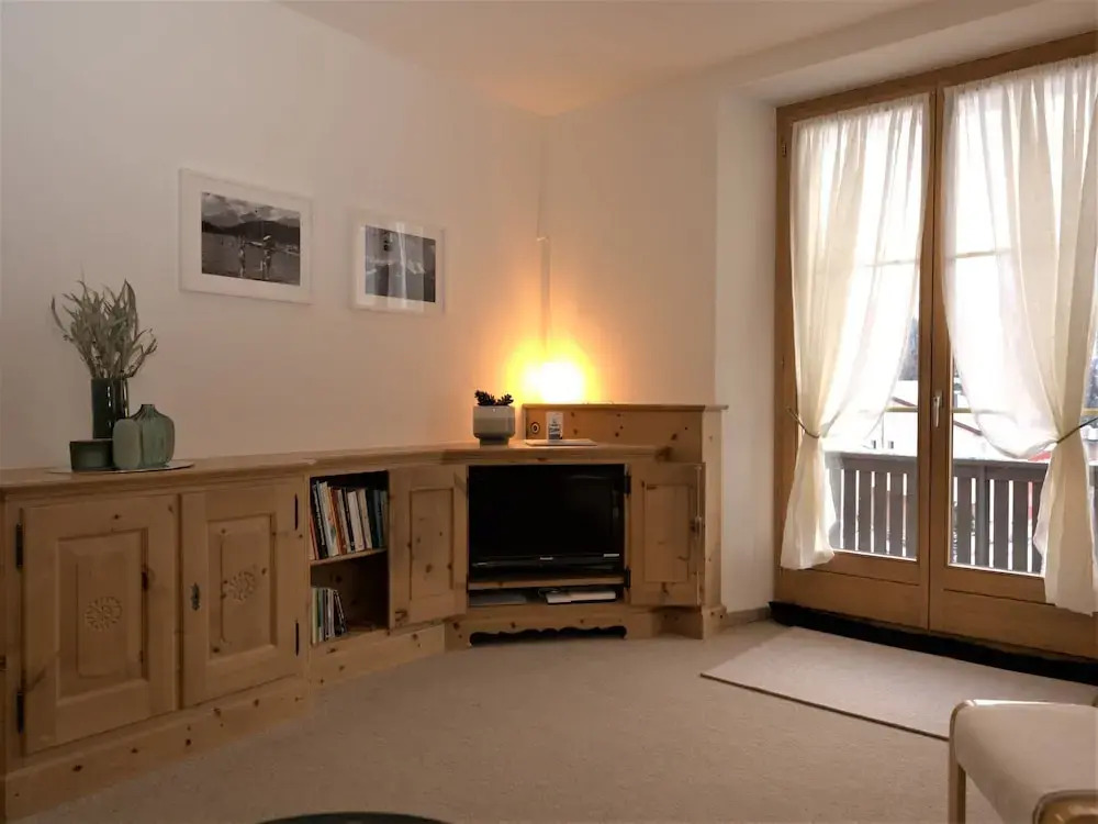 Apartment Chesa Corvatsch by Interhome