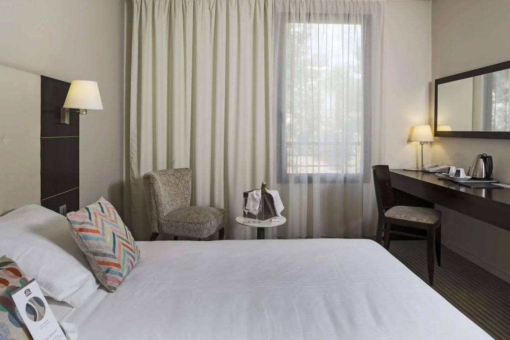 Mercure Aix-en-Provence La Duranne Gare TGV