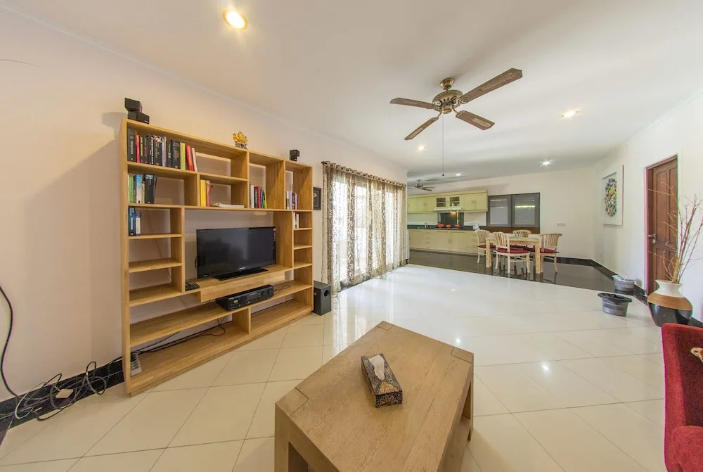 Villa Bersama