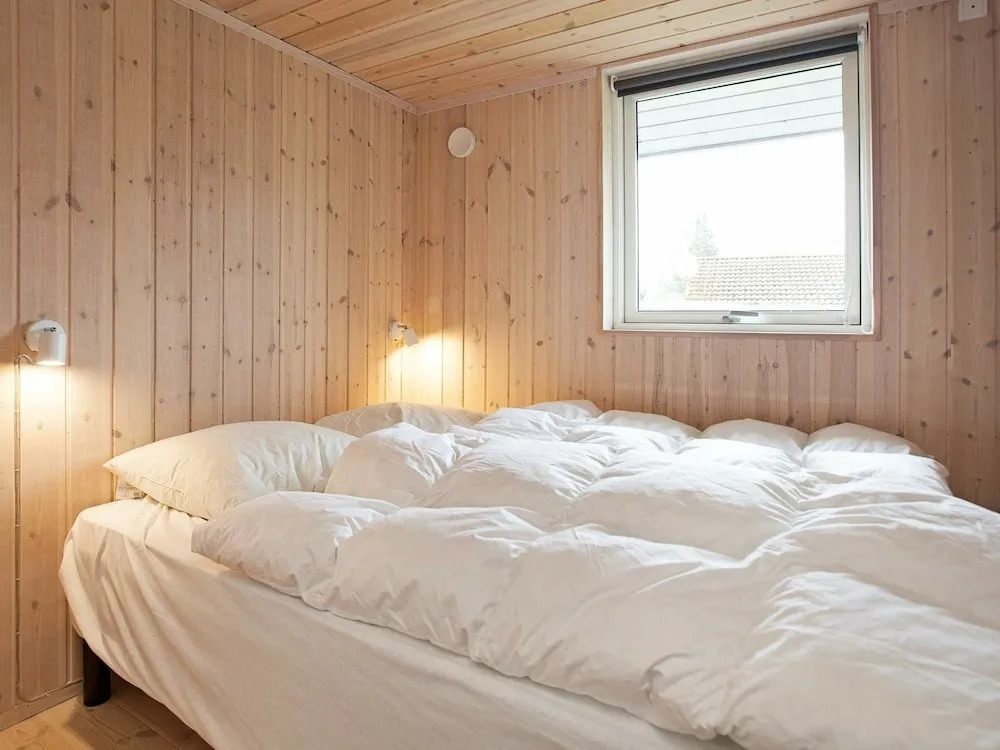 Rustic Holiday Home in Hovedstaden near Sea