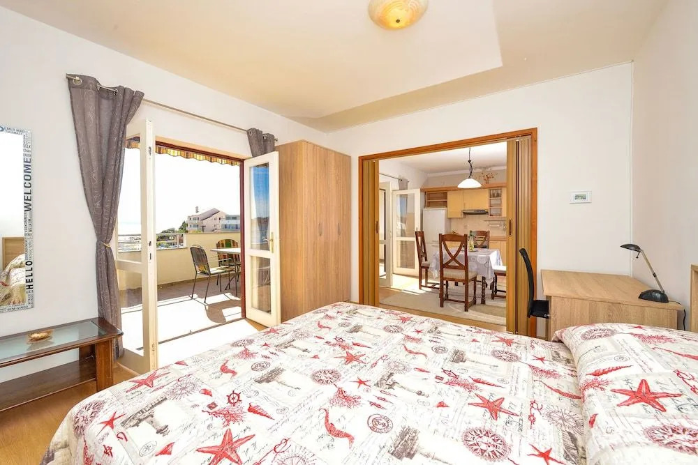 Apartments Ivka 6