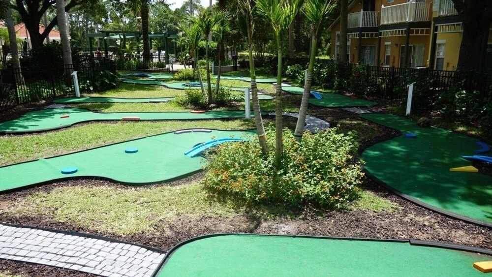 1 In A Minion At Emerald Island By Shine Villas414 3 Bedroom Townhouse