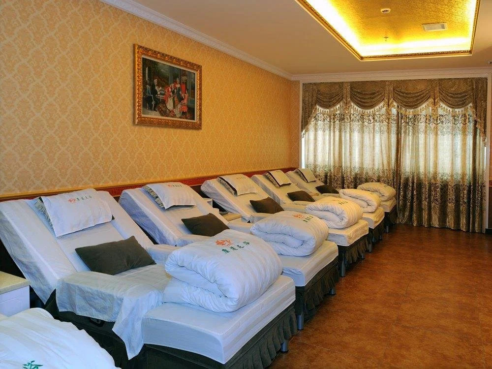 Changsha Yannian Century Hotel