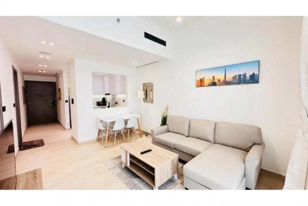 OYO 1291 Home Fully Furnished 1bed Apt @JVC