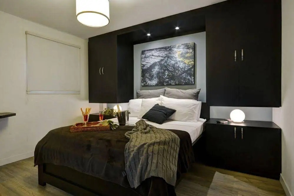 Oasis Suites