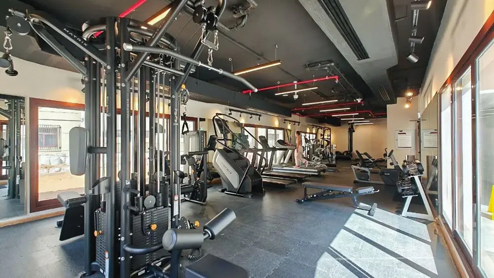 Extravagant Studio Stay for 2 in JVC