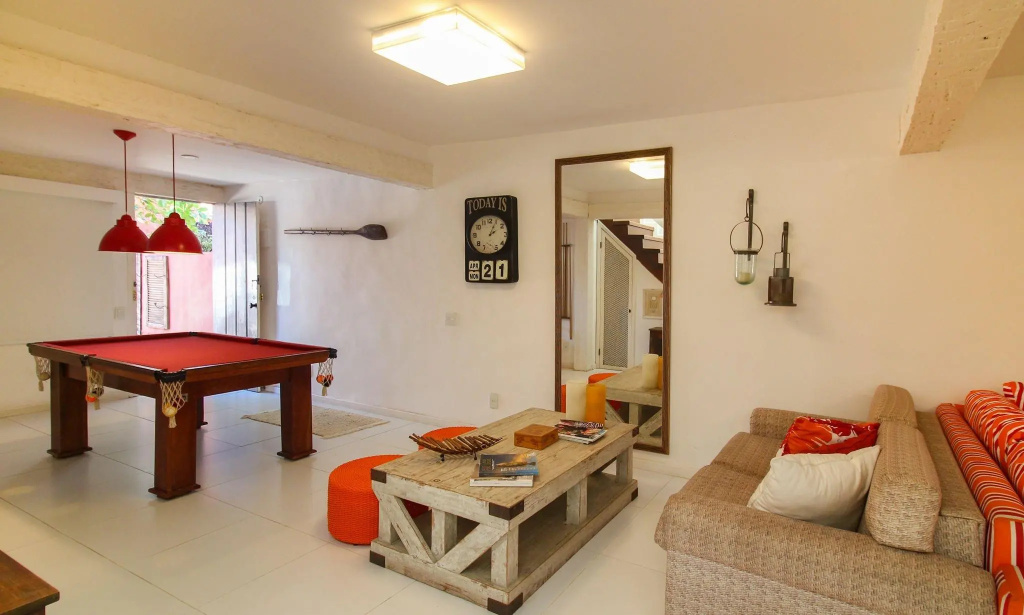 Casa em Condomínio Privado na Beira da Praia por Luxury Rentals