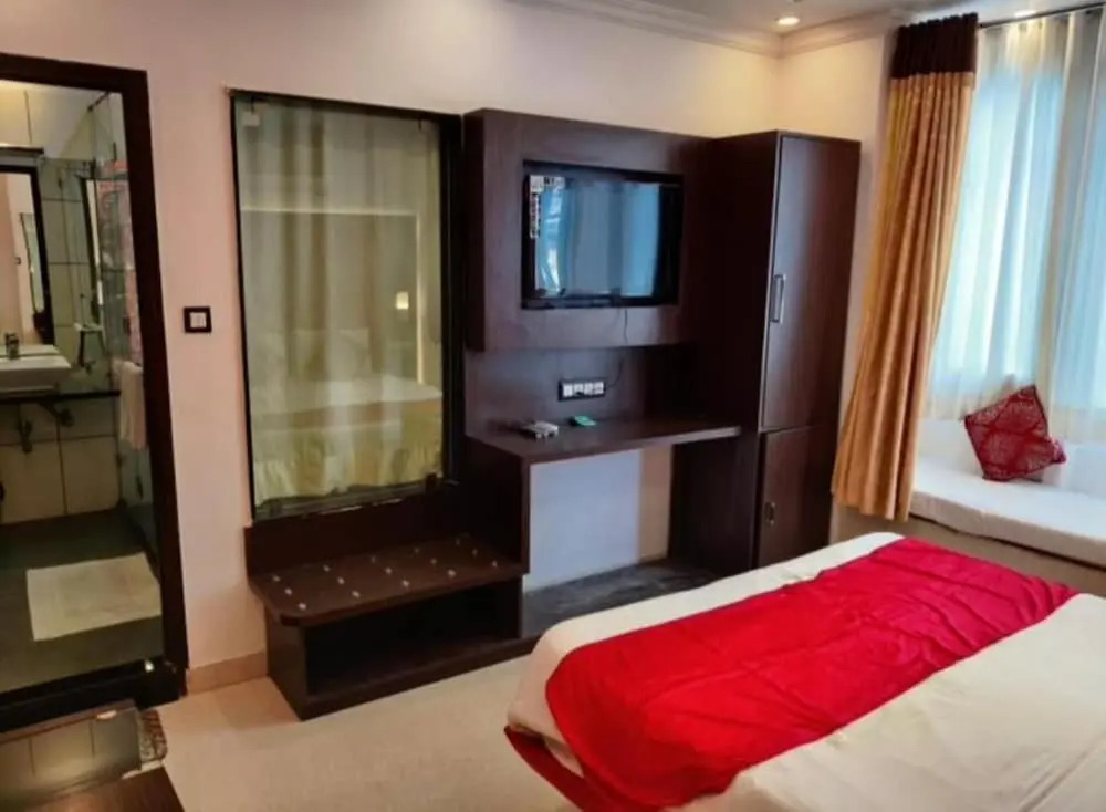 Hide-In Udaipur - A Lake View Boutique hotel