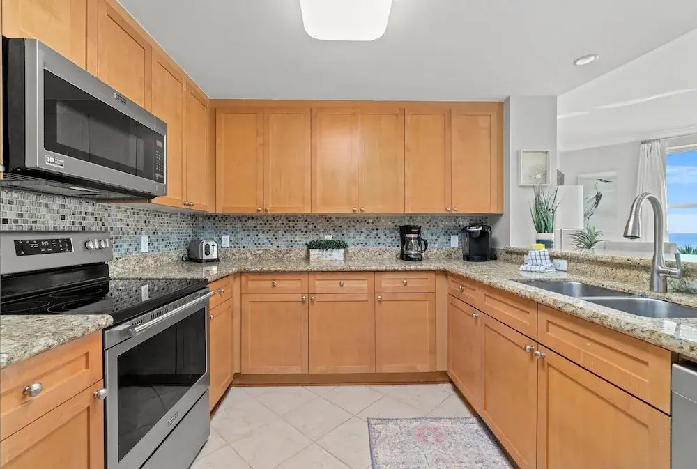 Luxury Beachfront Condo w/ 2 Balconies! Sleeps 8! Walk to Pier Park!
