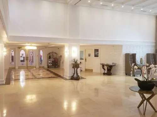 Private 2/2 Beachfront Jr Ste Condo
