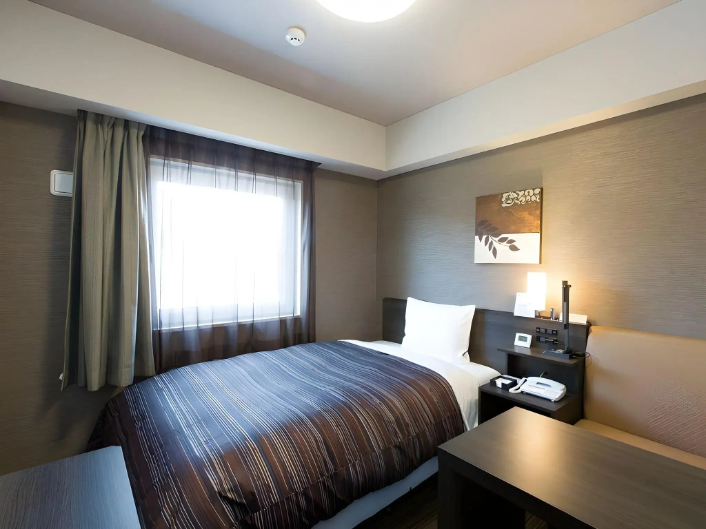Hotel Route-Inn Chitose Ekimae
