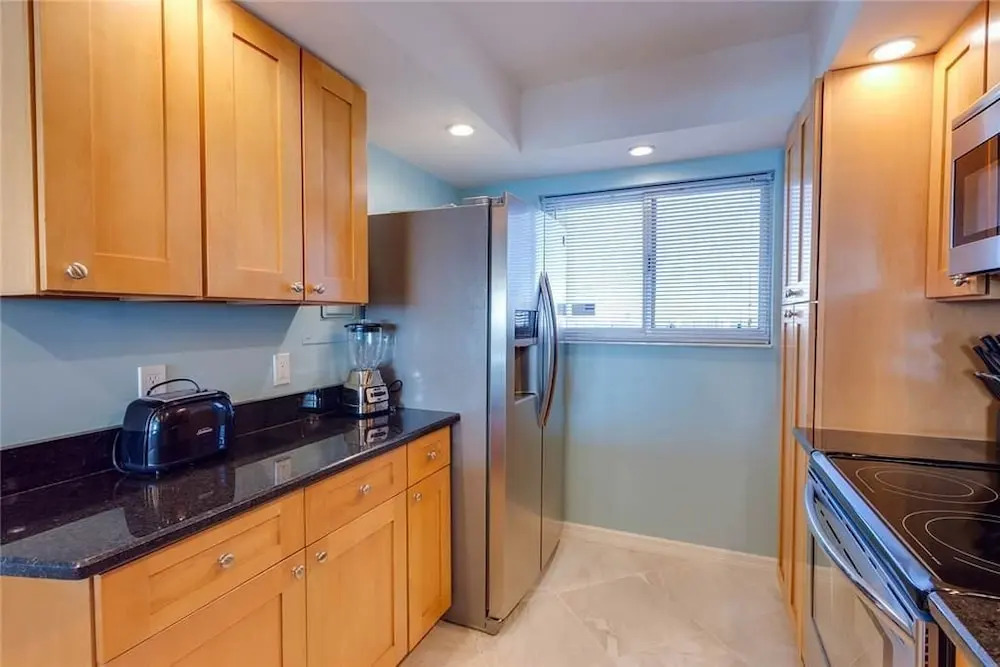 Sun Caper 808 - Two Bedroom Condo