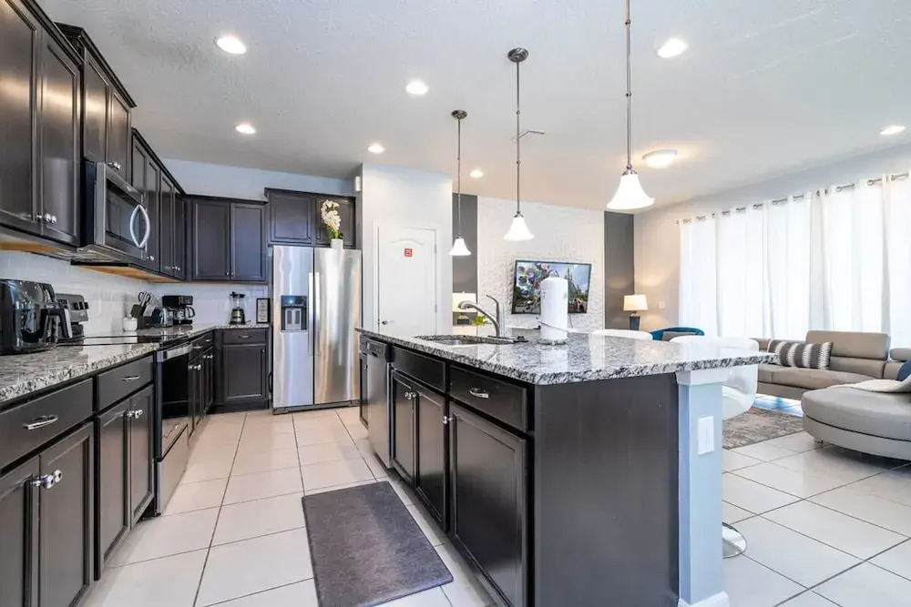 2405 Amazing 5BD Townhome for Your Vacation