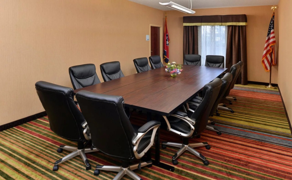 Holiday Inn Express White House by IHG