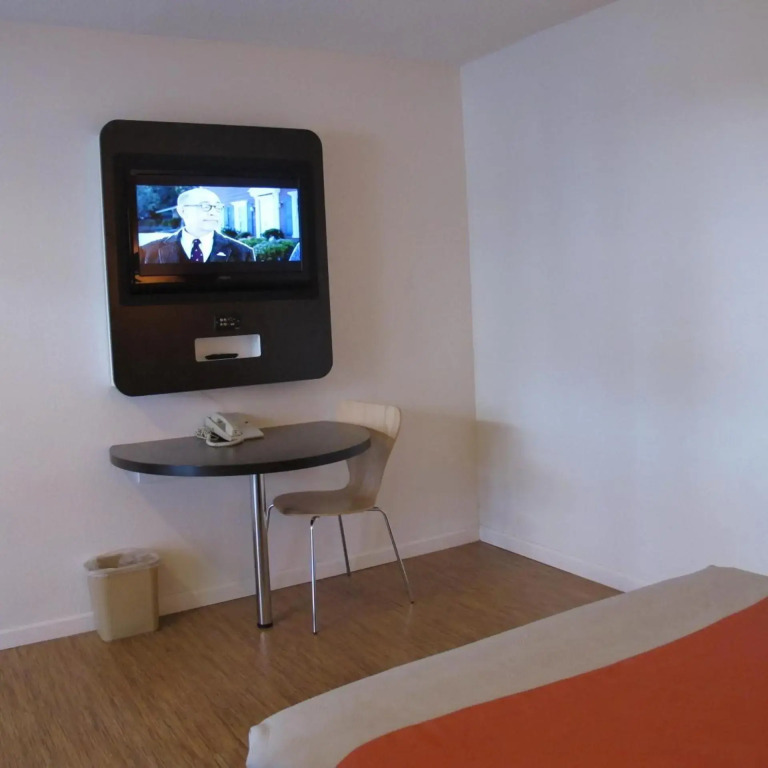Motel 6 Baltimore MD