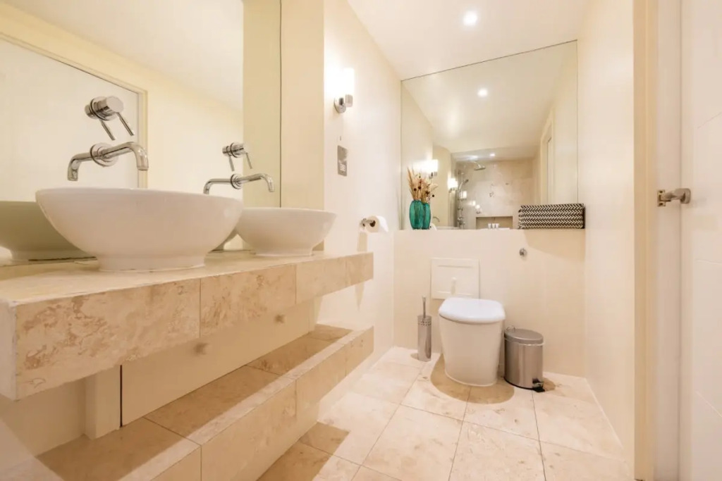 The West End Lane Wonder -Stunning & Bright 4BDR with Rooftop Terrace