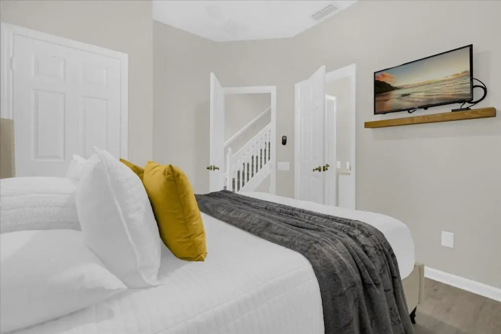 3 Bedrooms 3 Bathrooms Windsor Palms 2357 Sp