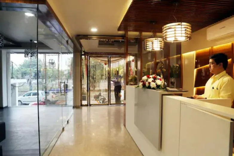 Awadh Inn