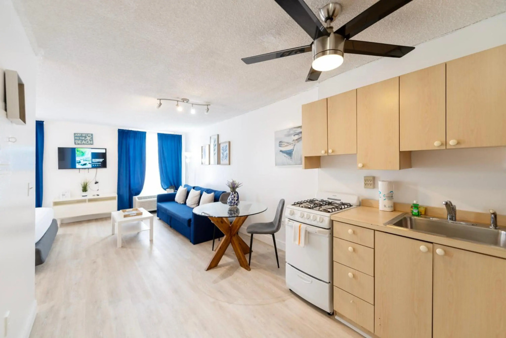 710 South Beach Apartment