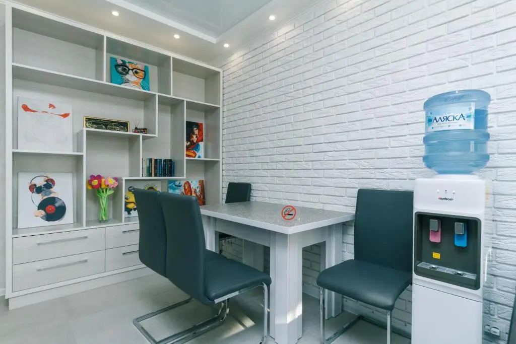 FlatRent Drahomanova 2a, Генератор! ліфти вода опалення