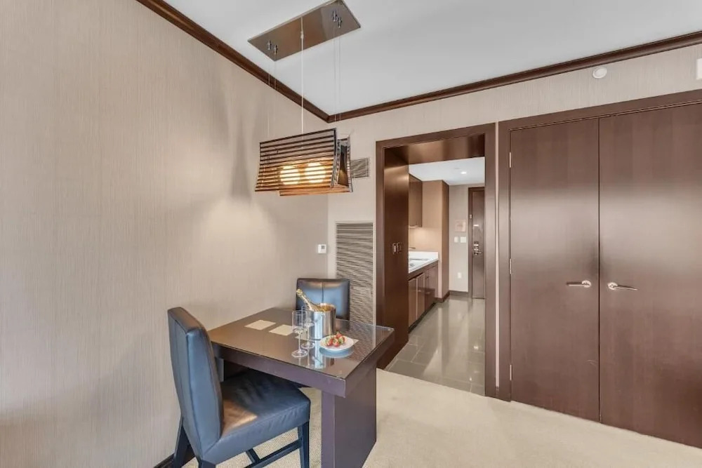 StripViewSuites at Vdara