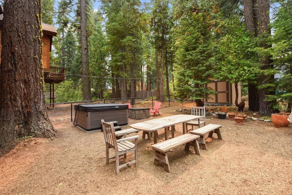 Tucked Inn Tahoma